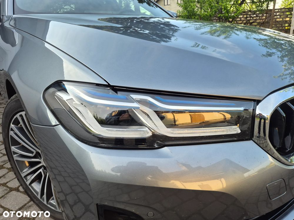 BMW Seria 5 520i Luxury Line sport - 29