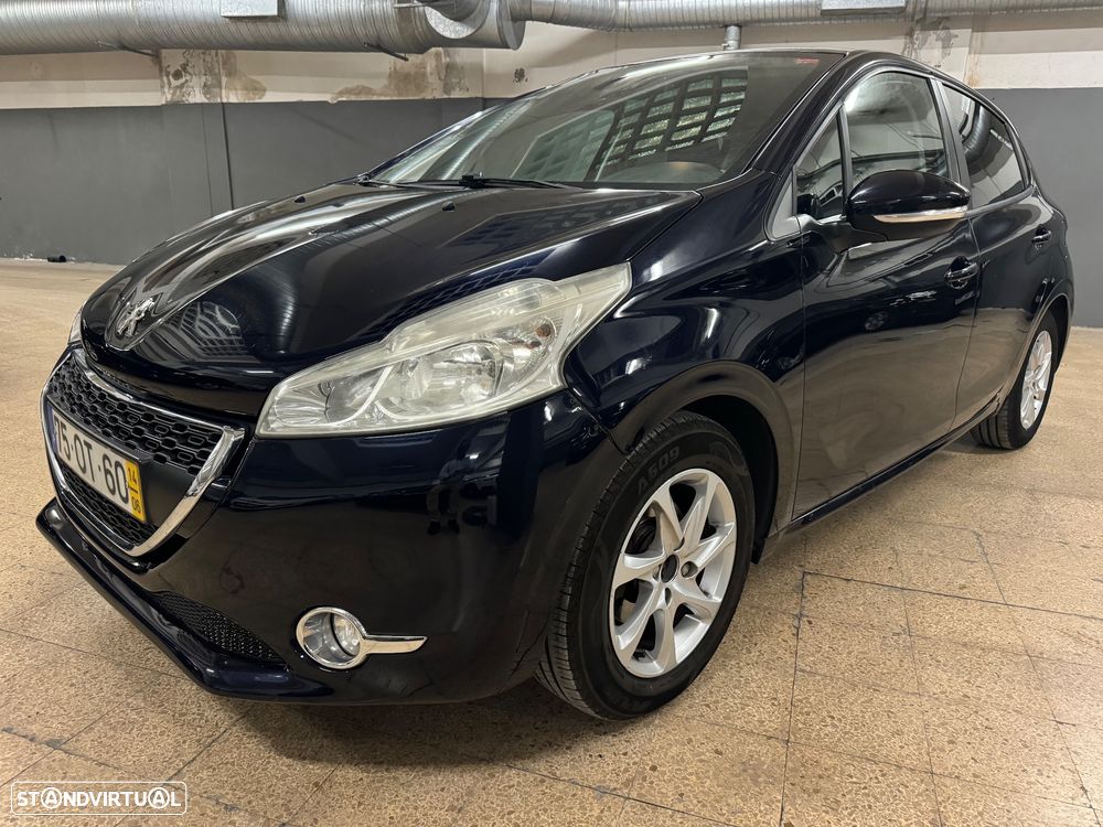 Peugeot 208 1.2 VTi SE Style - 1