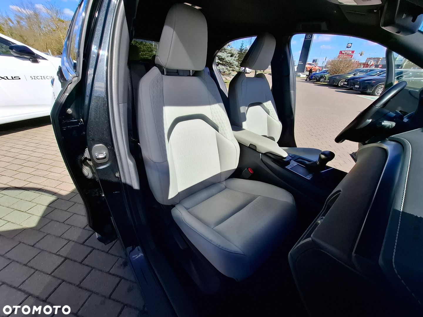 Lexus UX 250h GPF F Impression 2WD - 19
