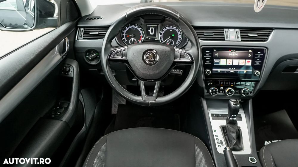 Skoda Octavia 1.6 TDI DSG Ambition - 11
