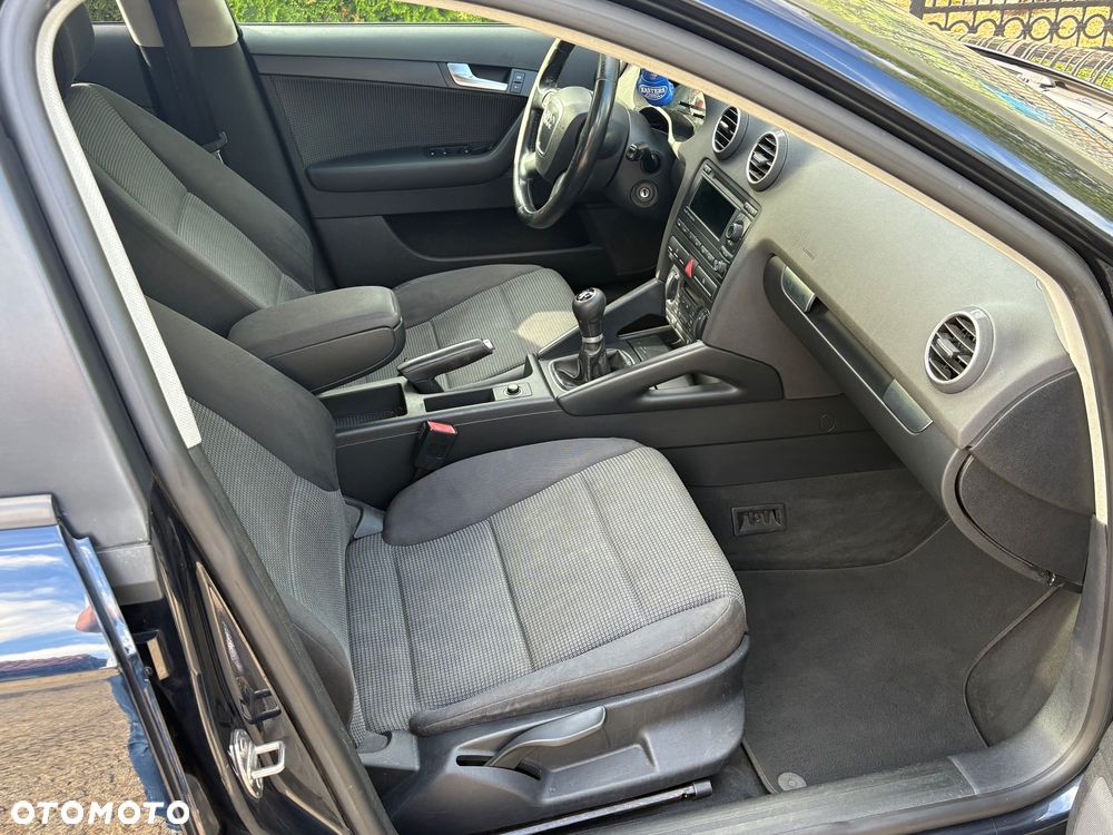 Audi A3 Sportback 1.9 TDI Ambiente - 9