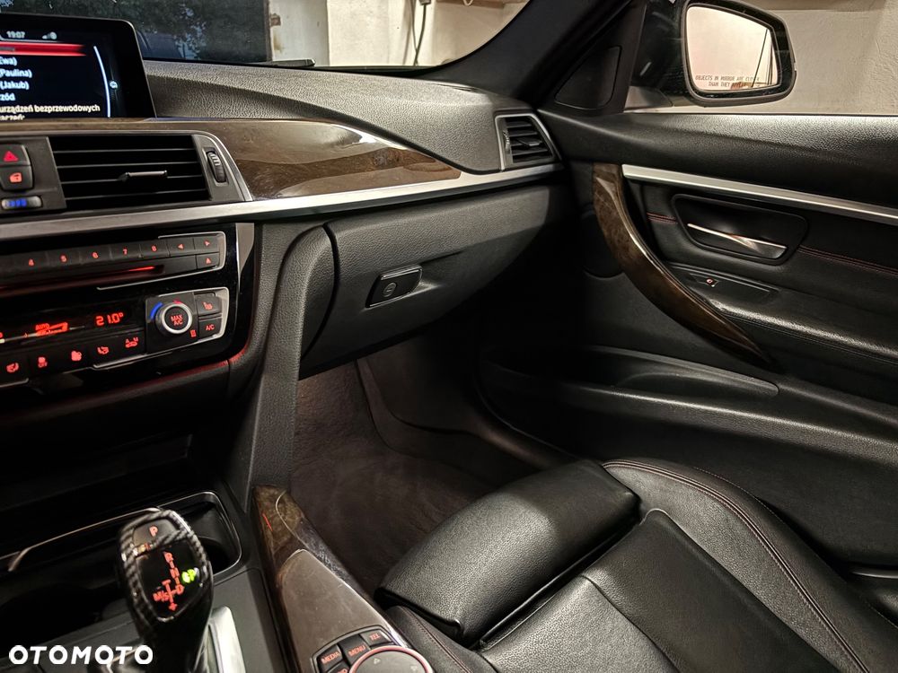 BMW Seria 3 328i xDrive - 9