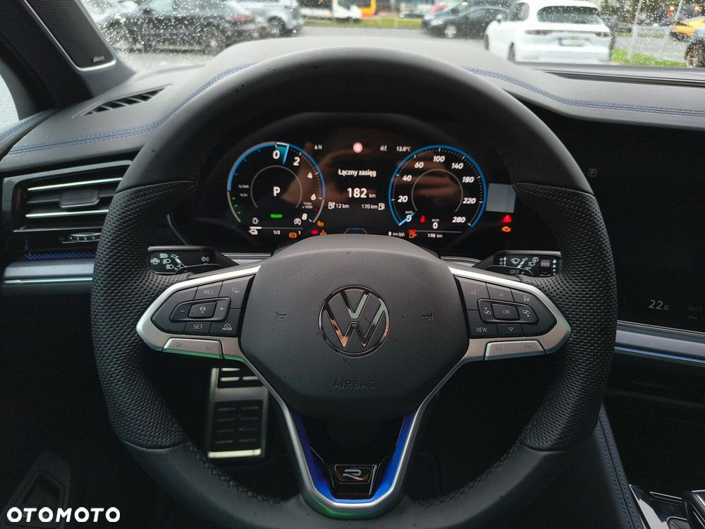 Volkswagen Touareg - 15