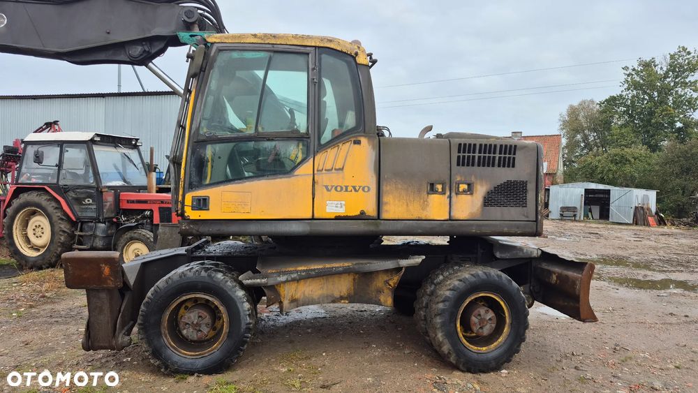 Volvo EW180C - 1