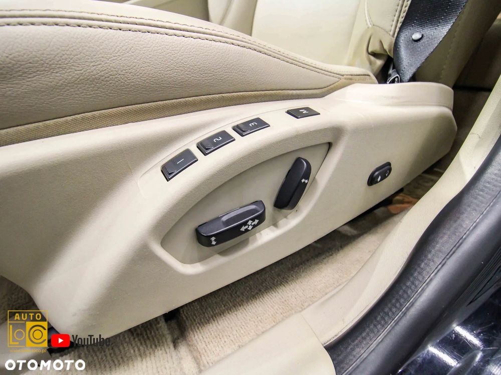 Volvo XC 60 D4 AWD Summum - 30