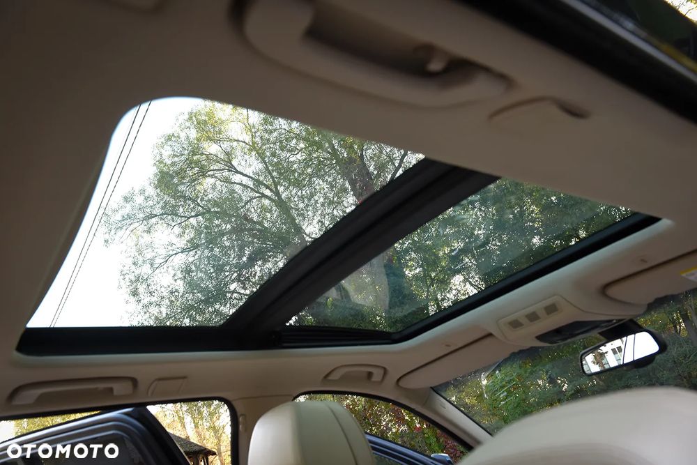 BMW Seria 5 525d Luxury Line - 13