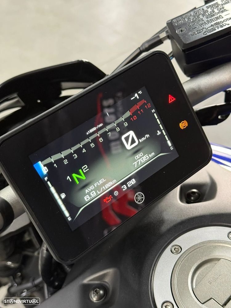 Yamaha MT-07 - 10