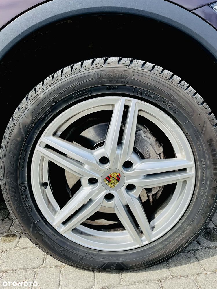 Porsche Cayenne - 19