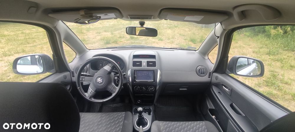 Suzuki SX4 1.6 GLX / Comfort - 2