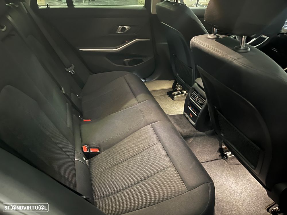 BMW 330 e Corporate Edition Auto - 23