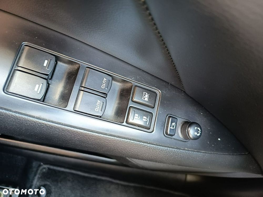 Suzuki Kizashi 2.4 Sport 4WD CVT - 20