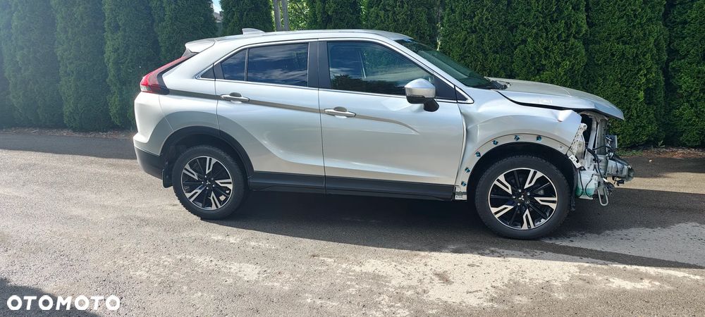 Mitsubishi Eclipse Cross 1.5 T GPF Intense Pro CVT 4WD - 4