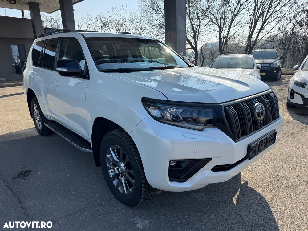 Toyota Land Cruiser 2.8l D-4D 204 CP A/T 7 locuri Luxury AVS Black - 3