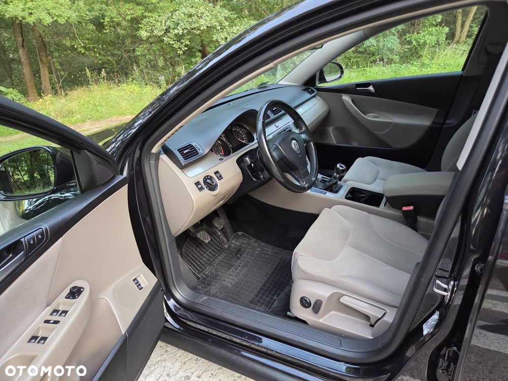 Volkswagen Passat 1.8 TSI Comfortline - 8