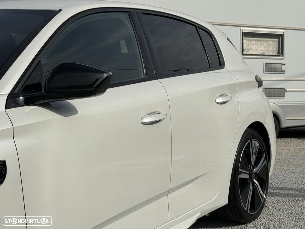 Peugeot 308 1.2 PureTech GT EAT8 - 17