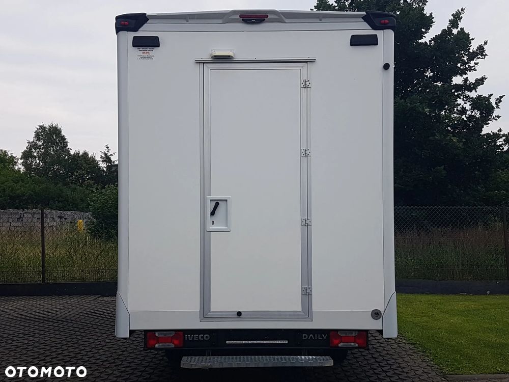 Iveco DAILY KONTENER NISKOPODŁOGOWY 4,44x2,23x2,42 SKLEP FOODTRUCK BAR KLIMA KONIOWÓZ KAMPER - 16