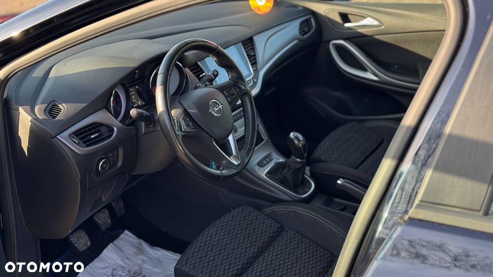 Opel Astra 1.6 CDTI Active - 9