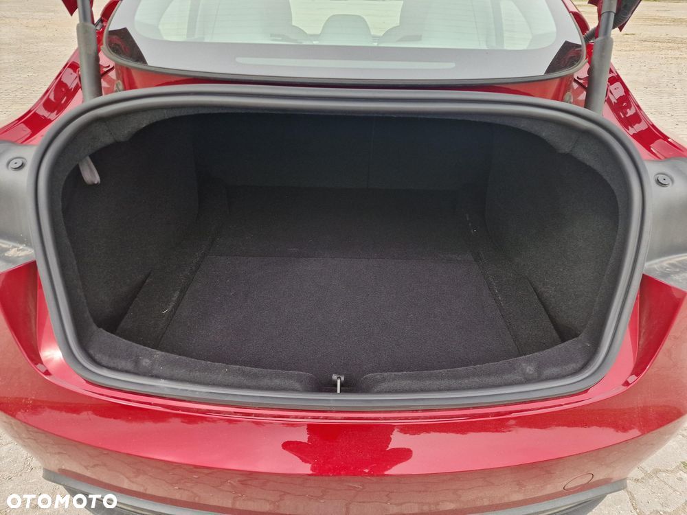 Tesla Model 3 Long Range AWD - 9