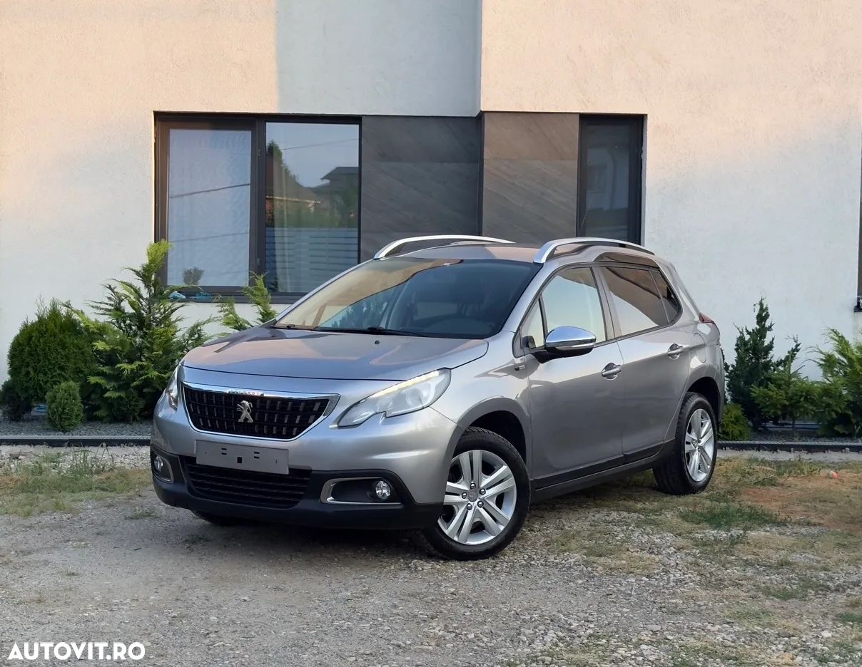Peugeot 2008 PureTech 110 Style - 1