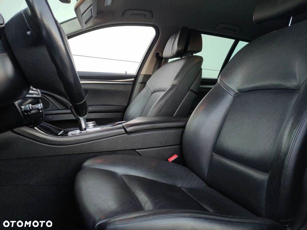 BMW Seria 5 - 22