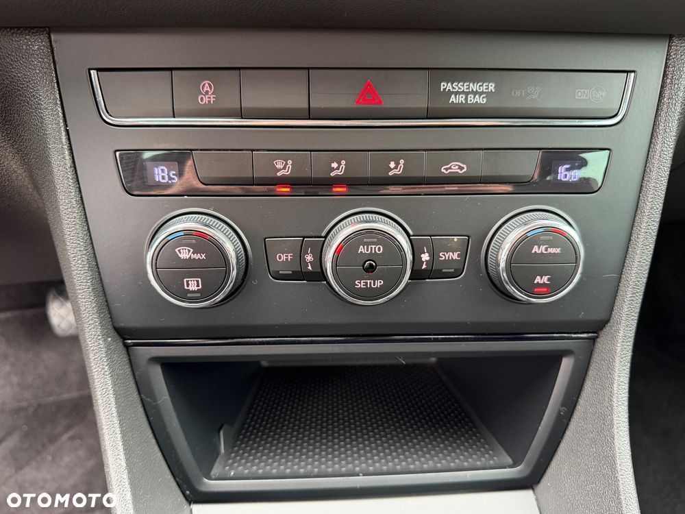 Seat Leon 1.6 TDI ECOMOTIVE Style - 17