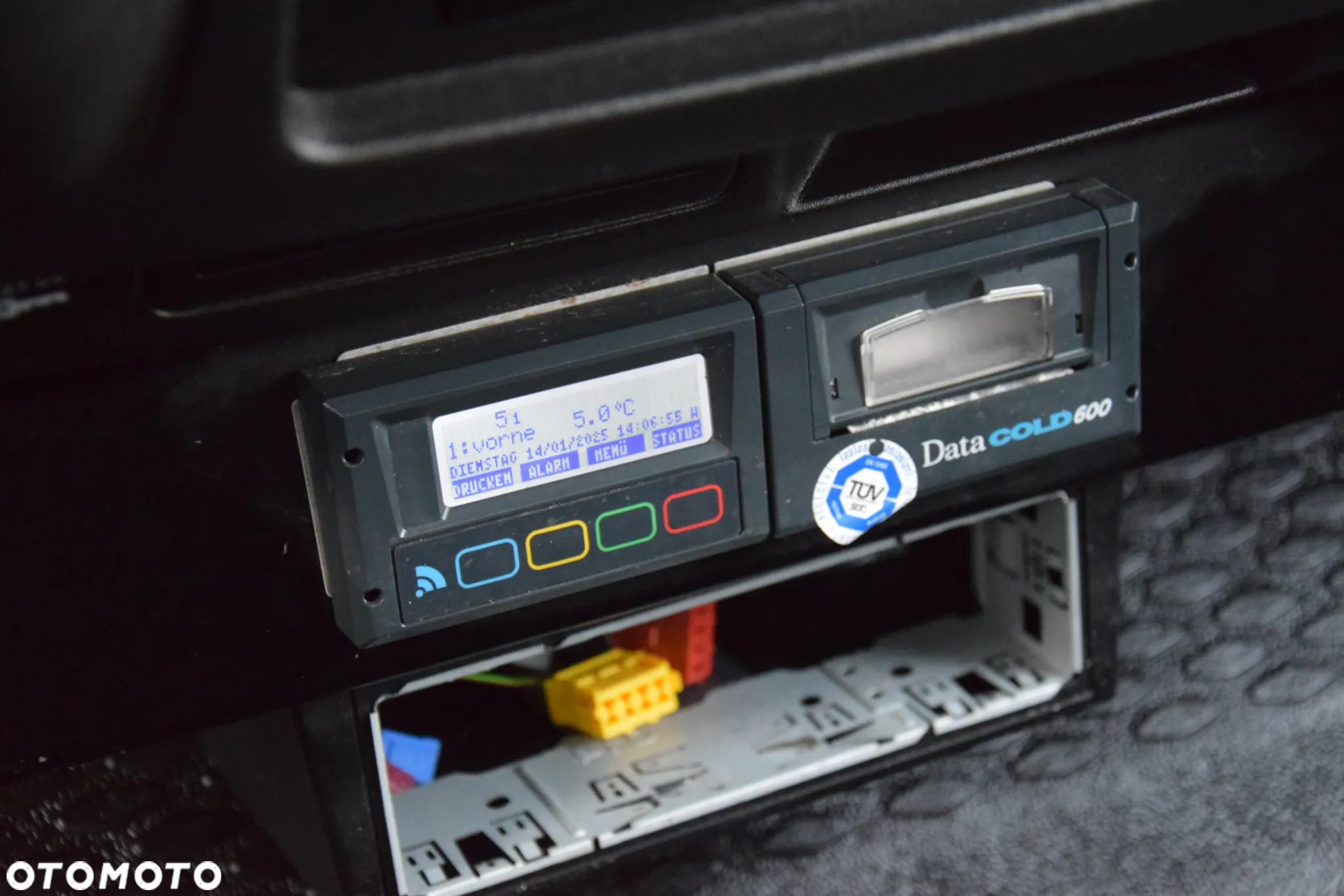 Iveco DAILY 70C18 / 3.0 - 180 KM / AUTOMAT HI-MATIC / 3 OSOBY / CHŁODNIA - MROŹNIA 4,55 M / AGREGAD FRIGOBLOCK / WINDA SORENSEN / KLIMA / TEMPOMAT / KAMERA COFANIA / REGULOWANE ZAWIESZENIE / SERWISOWANY / SPROWADZONY Z NIEMIEC - 38