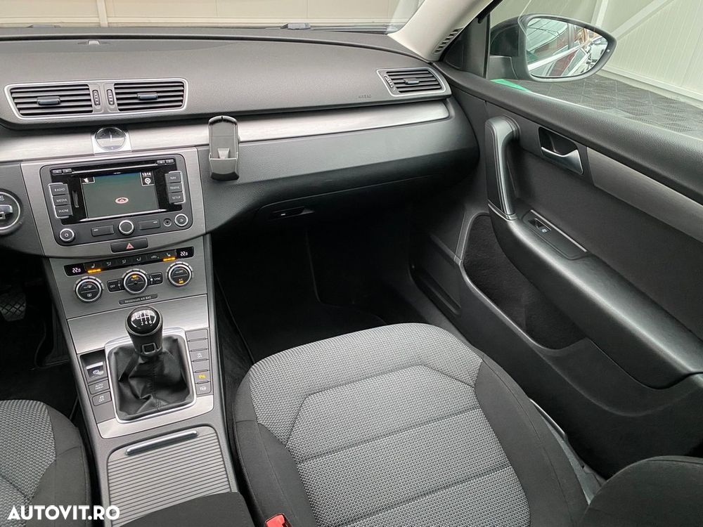 Volkswagen Passat Variant 2.0 Blue TDI SCR Business Edition - 13