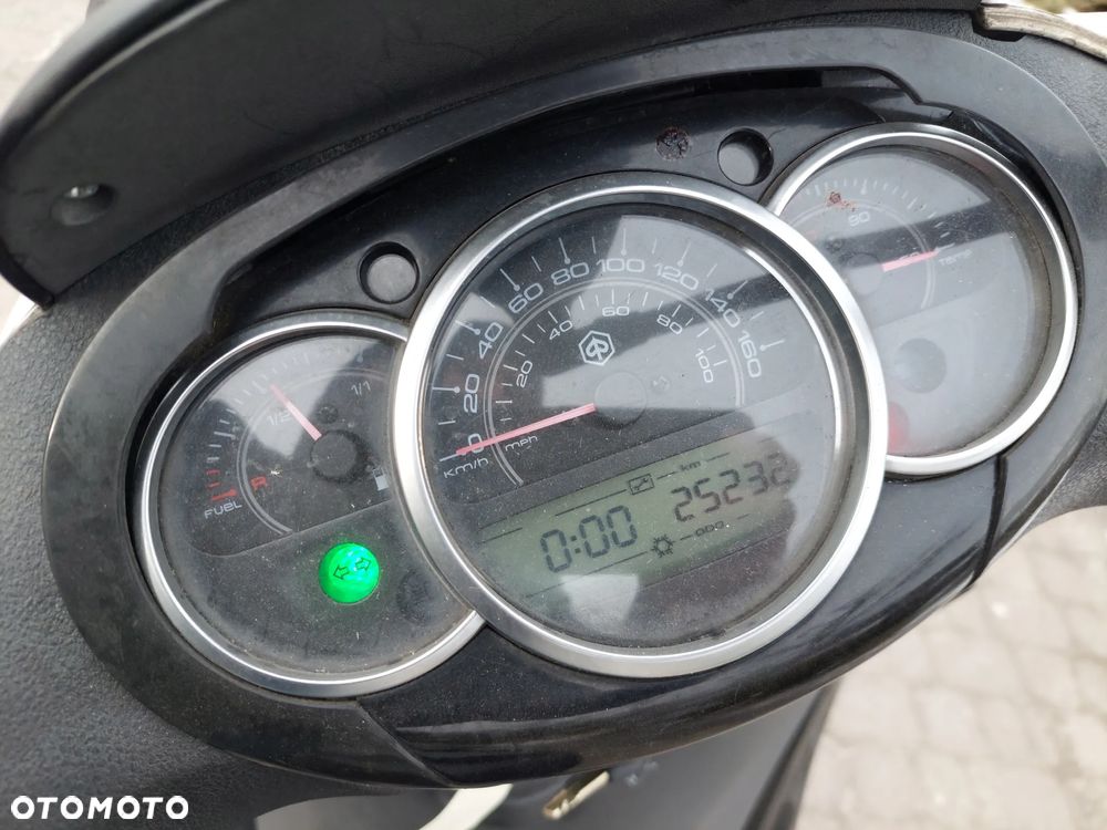 Piaggio Beverly - 13