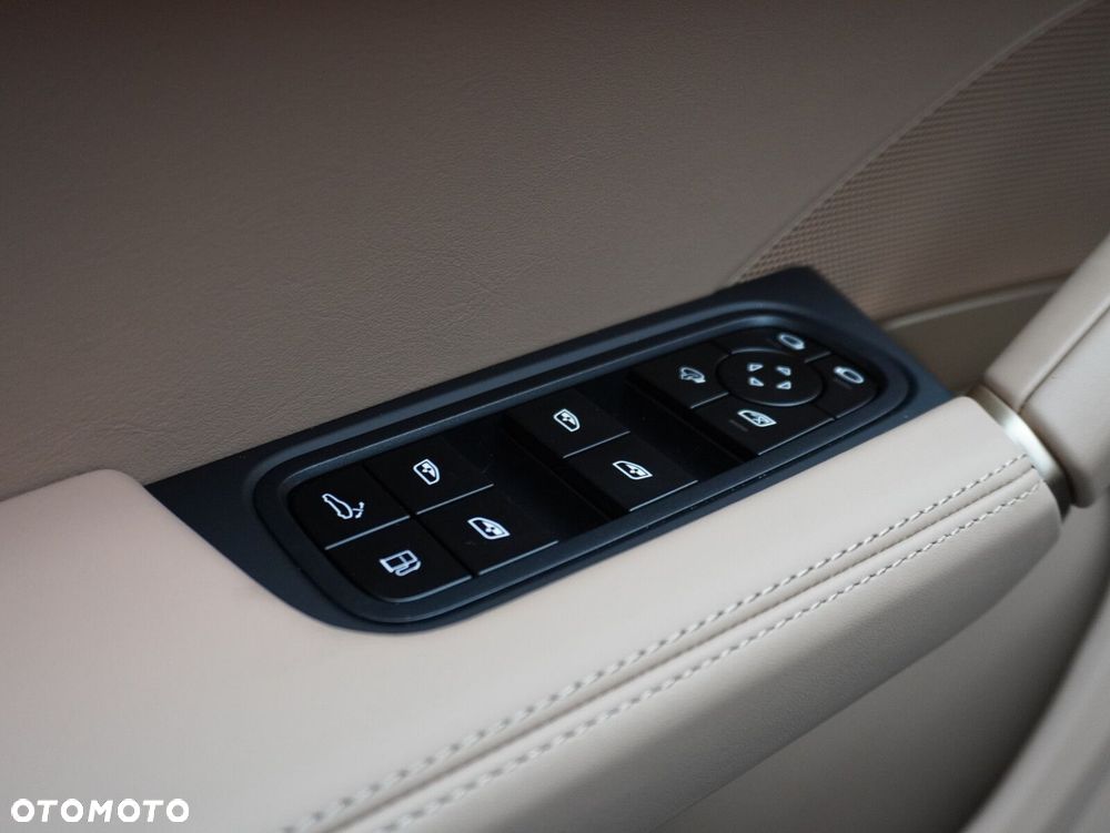 Porsche Cayenne E-Hybrid PHEV Black Edition - 21