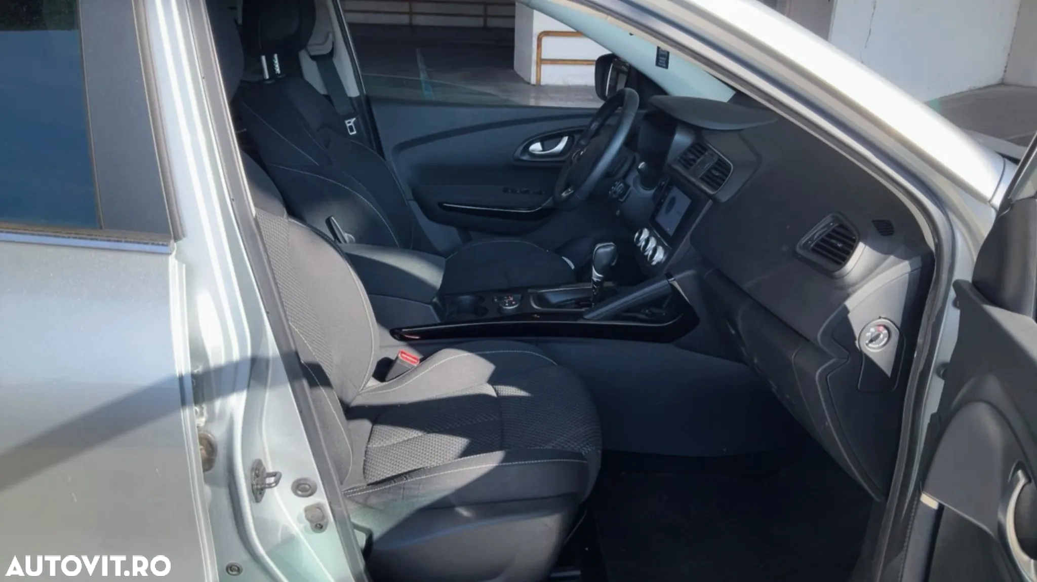 Renault Kadjar BLUE dCi 115 EDC TECHNO - 8