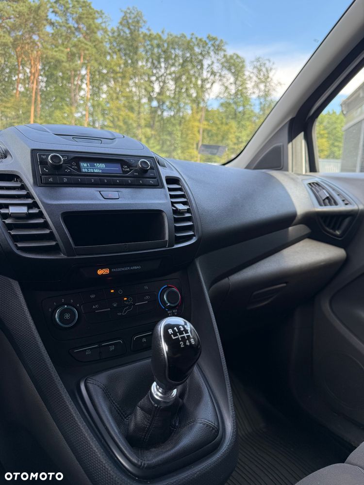 Ford Transit Connect - 11