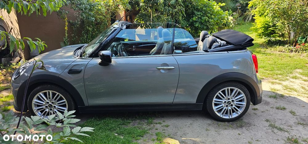 MINI Cooper Cabrio - 5
