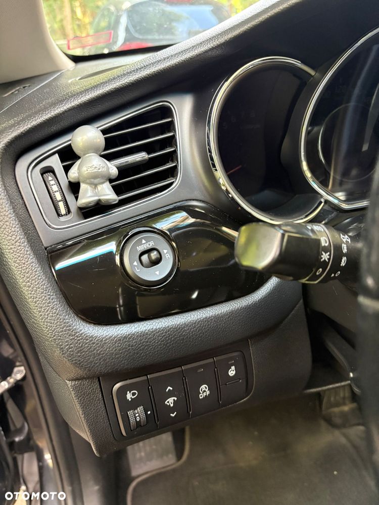 Kia Ceed 1.6 GDI Edition 7 - 12