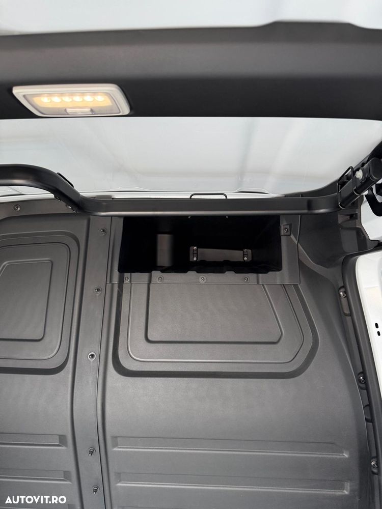 Renault KANGOO - 12