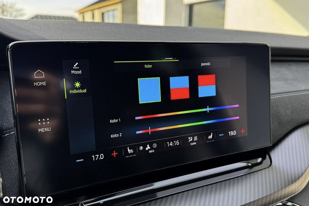 Skoda Octavia 2.0 TDI RS DSG - 32