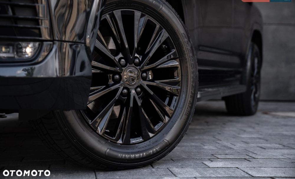 Lexus LX - 8