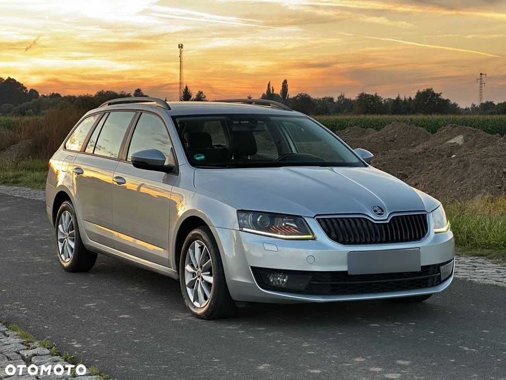 Skoda Octavia 2.0 TDI Ambition DSG - 4