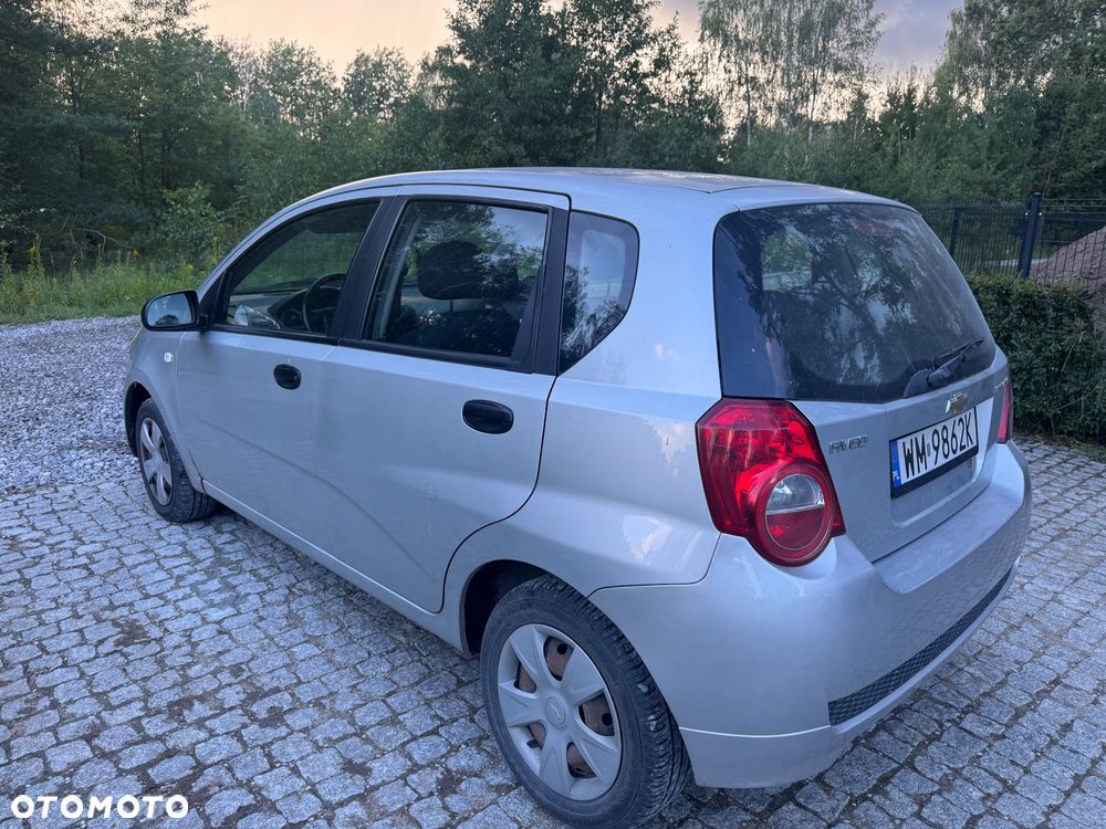 Chevrolet Aveo 1.2 16V Base - 24