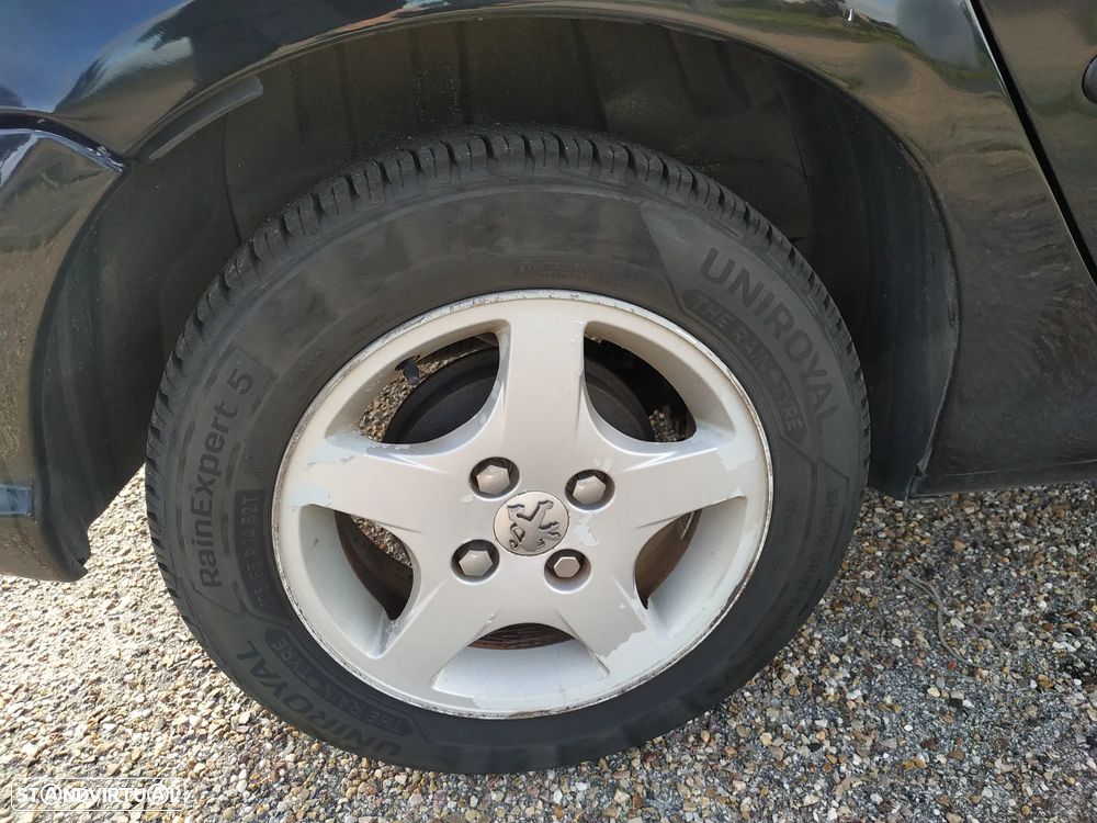 Peugeot 206 1.4 16V Black & Silver - 16