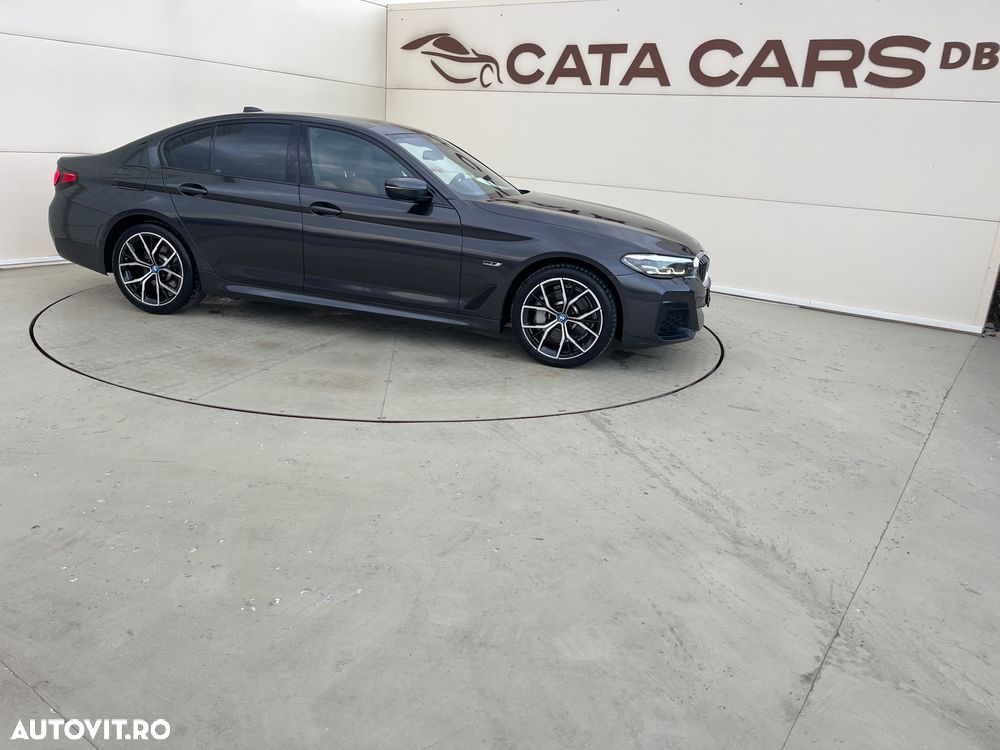 BMW Seria 5 530e Aut. M Sport Edition - 17