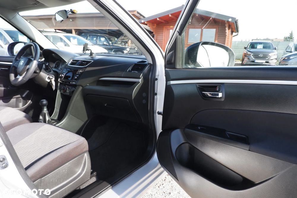 Suzuki Swift 1.2 4x4 Club - 3
