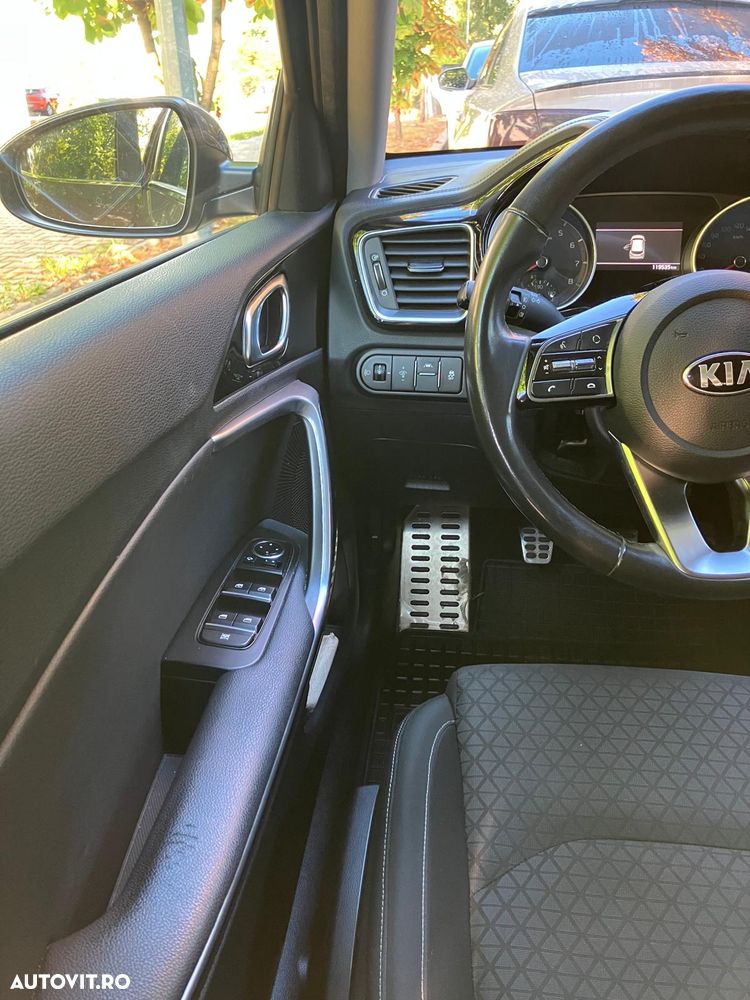 Kia Ceed Cee'd 1.4 GSL Star - 9