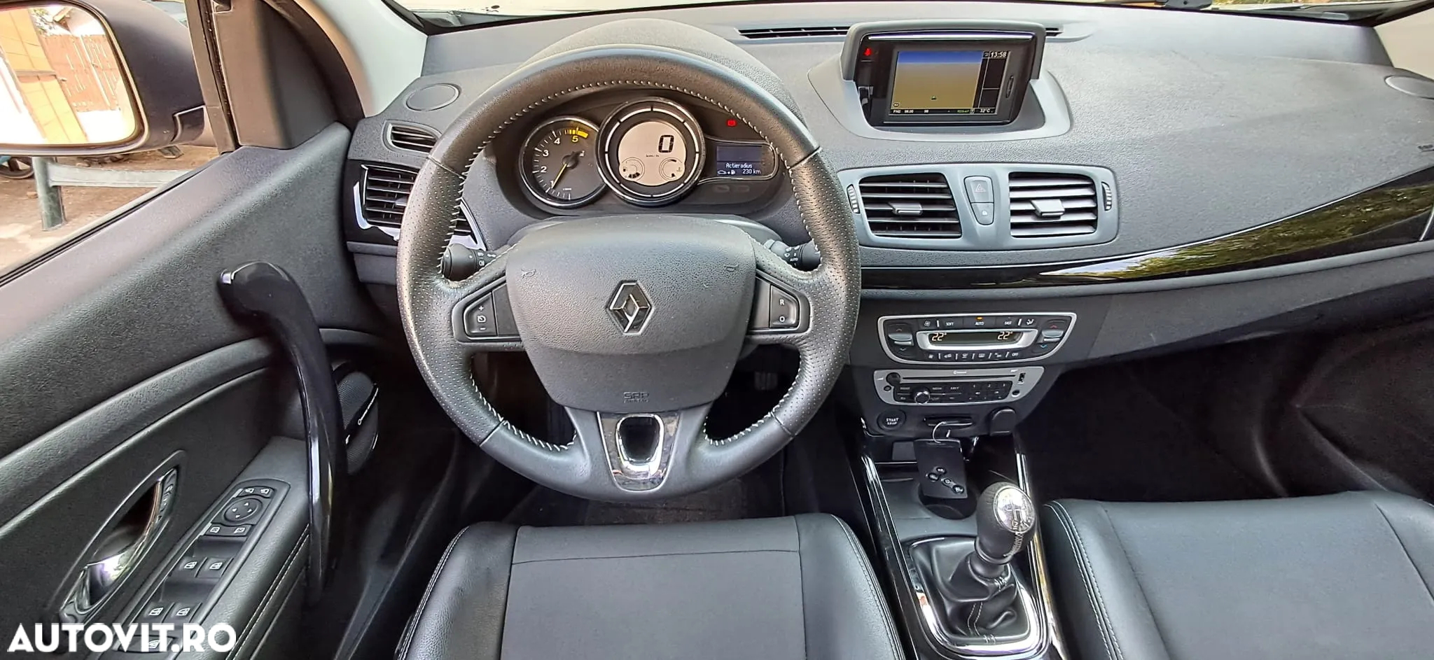 Renault Megane Grandtour ENERGY dCi 110 Start & Stopp Bose Edition - 9