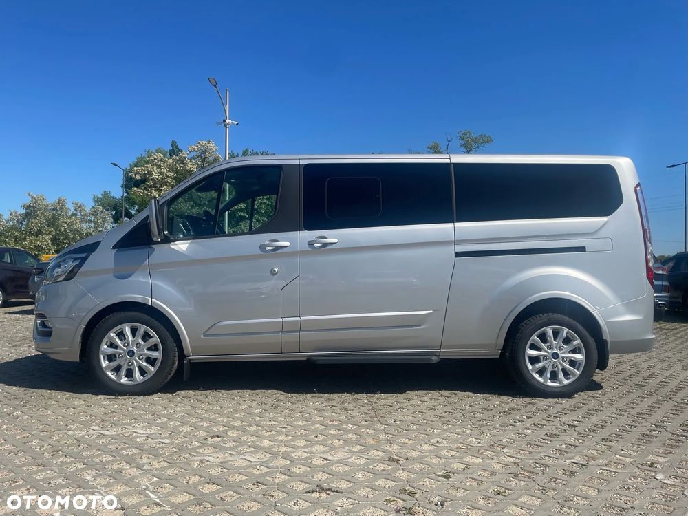 Ford Tourneo Custom - 3