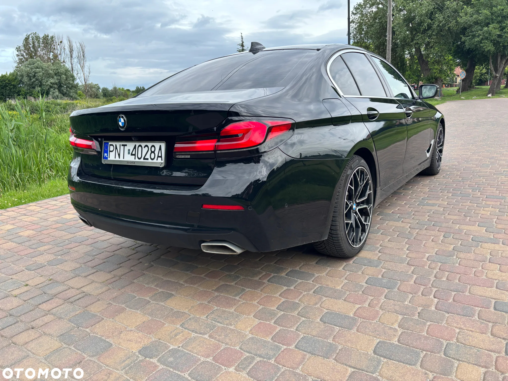 BMW Seria 5 530i xDrive Luxury Line sport - 6