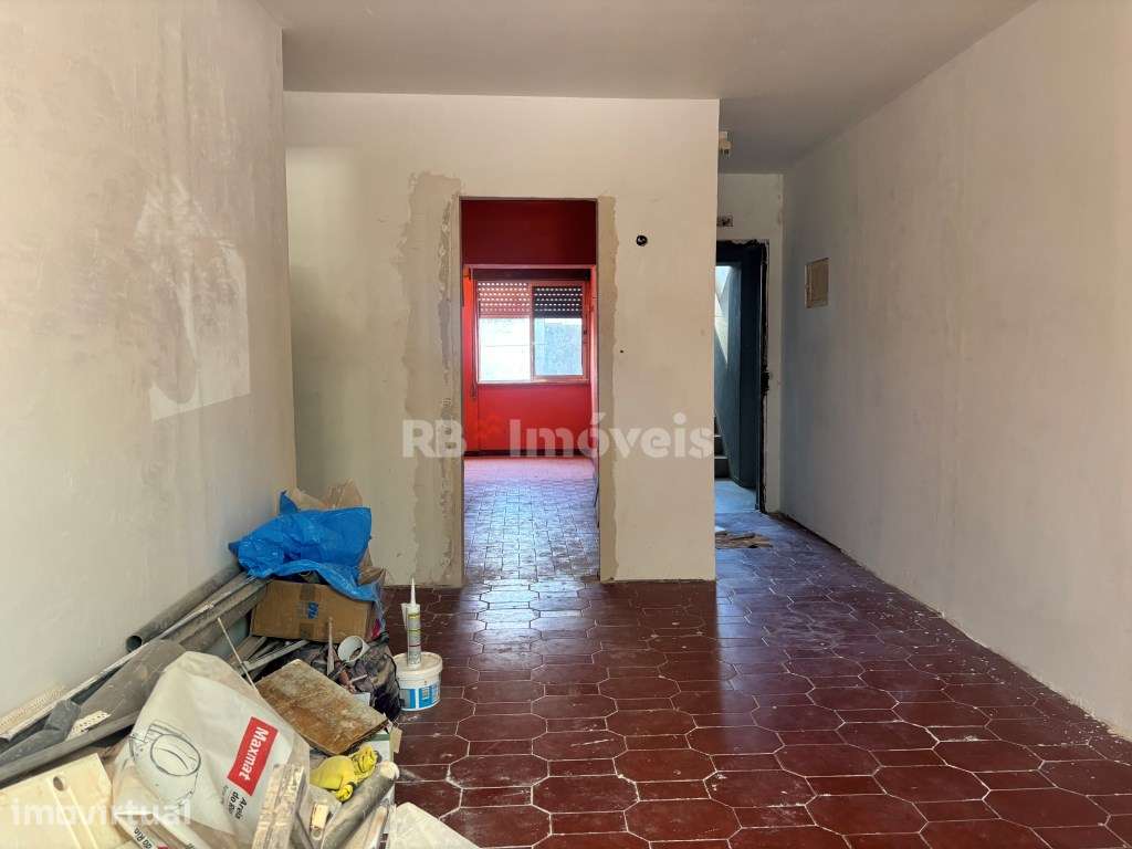 Apartamento T2 próximo da escola secundária - Grande imagem: 2/15
