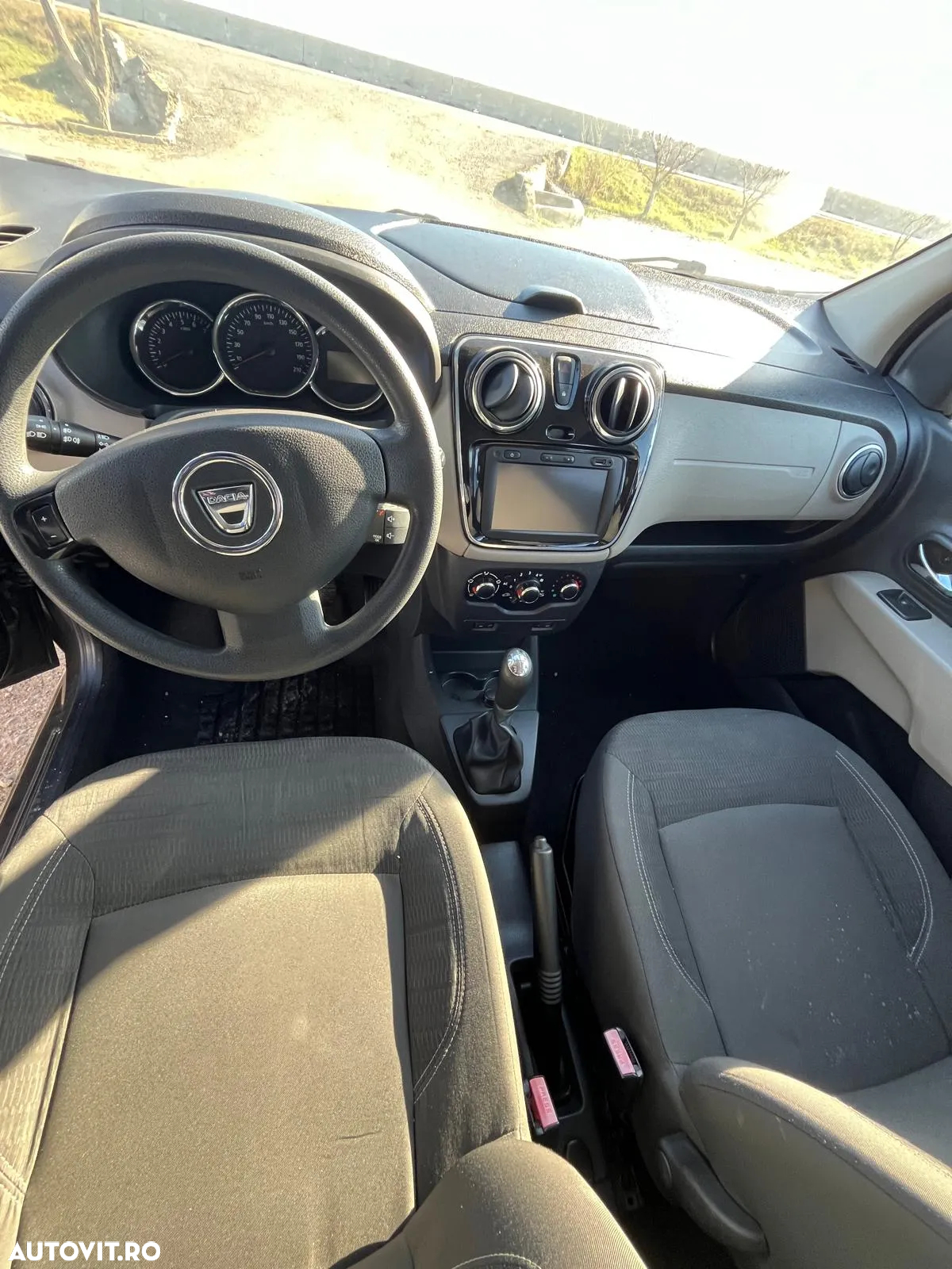 Dezmembrez piese Dacia Lodgy - 4