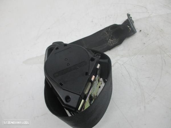 Cinto Tras Dto Volkswagen Polo (9N_) - 4