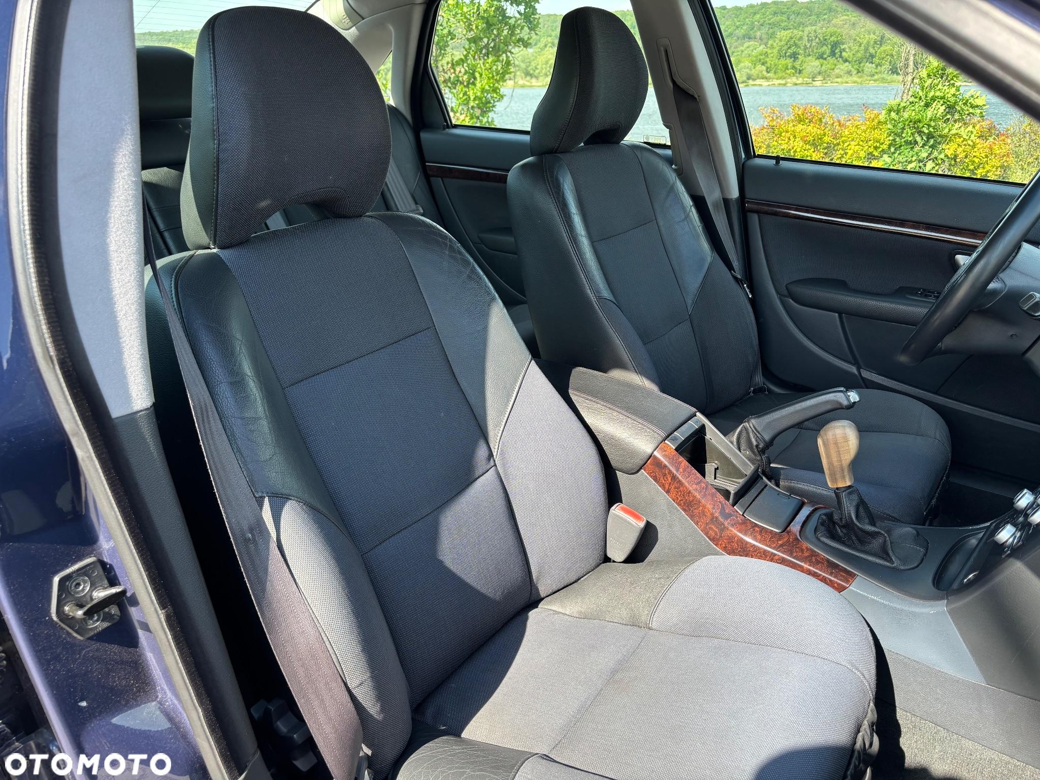 Volvo S80 2.4 Momentum - 12