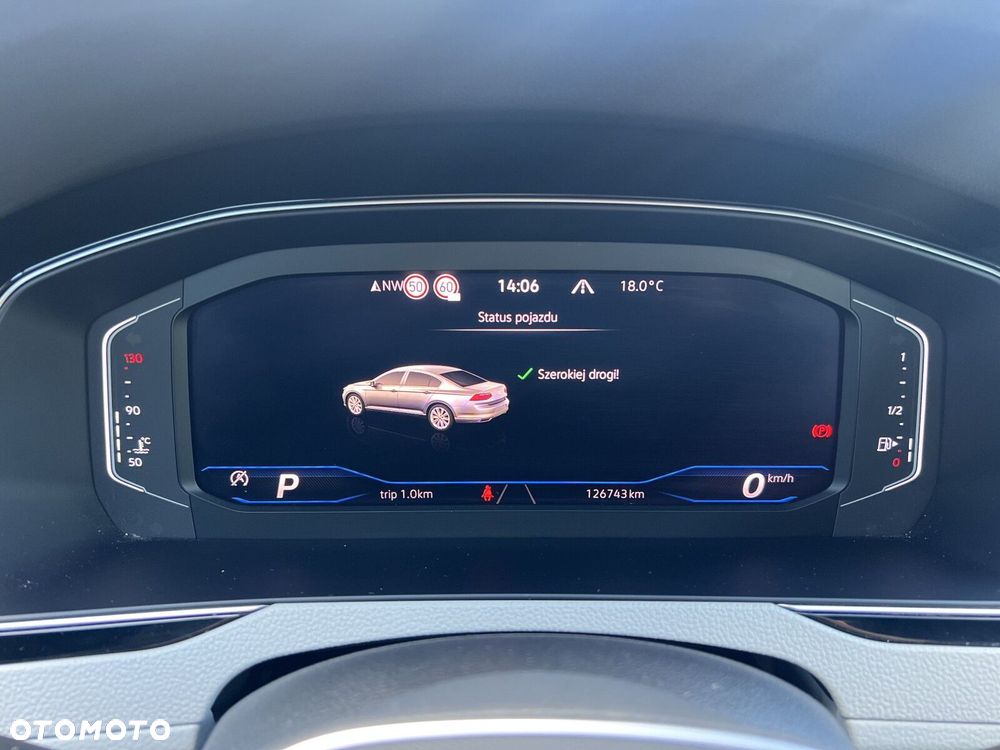 Volkswagen Passat 2.0 TSI Elegance DSG - 20